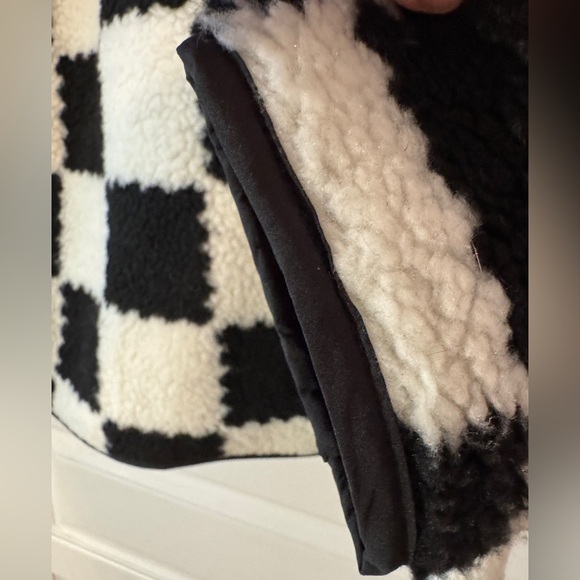 Checkered Fleece Coat - Picture 5 of 6